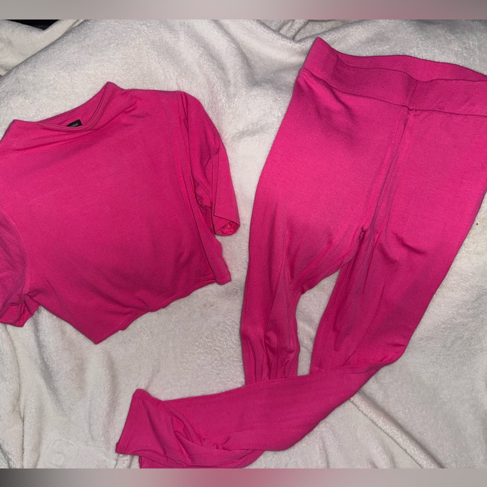 Naked Wardrobe Pink Set
